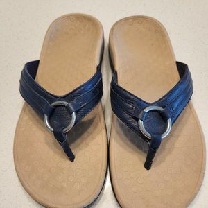 Women's Navy blue Vionic sandals 7.5